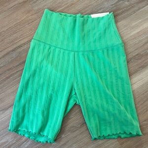 OFFLINE by Aerie Kelly Green Biker Shorts – Size Small (NWT)